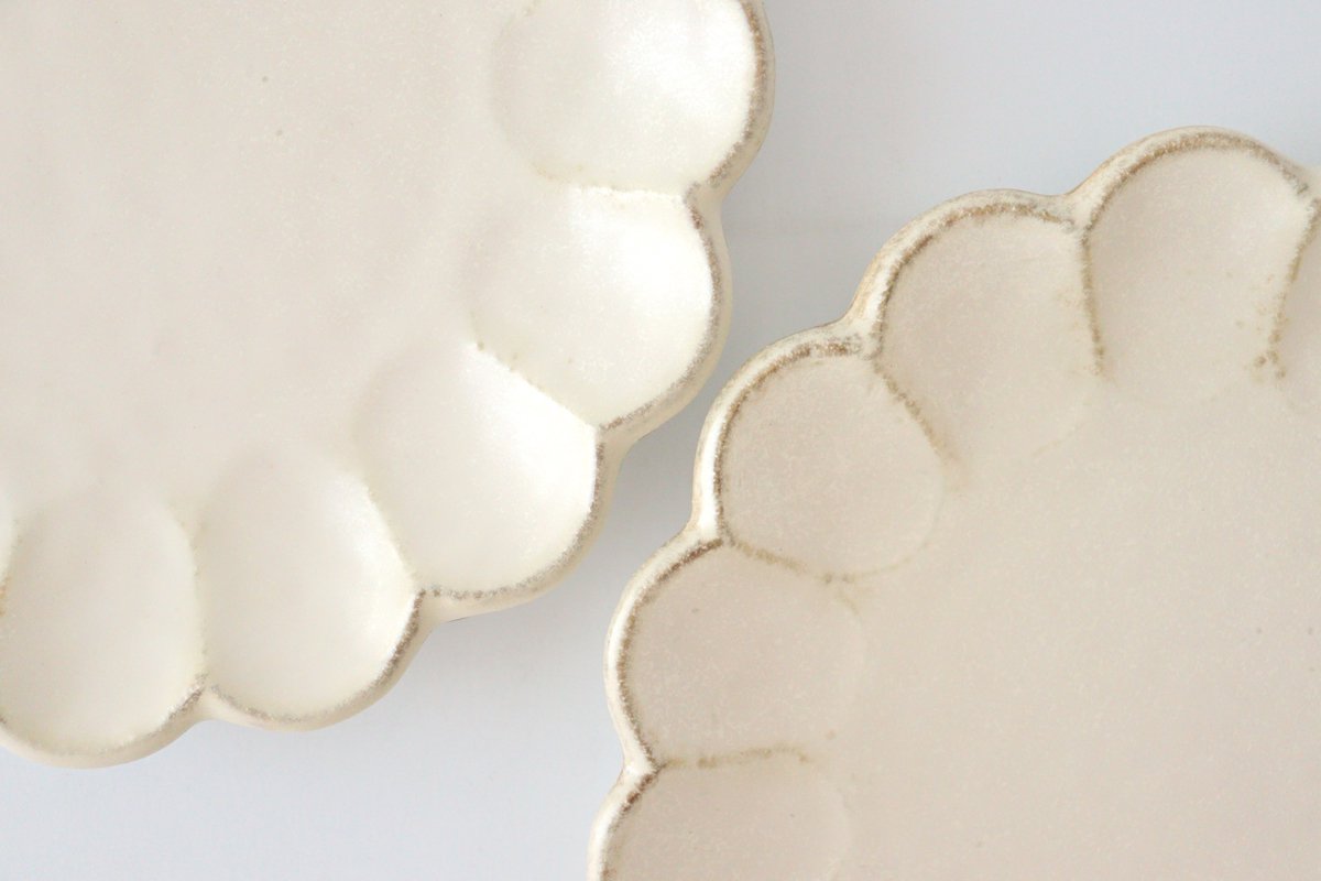 Chrysanthemum Shape Plate White 24cm/9.6in | Mino Ware