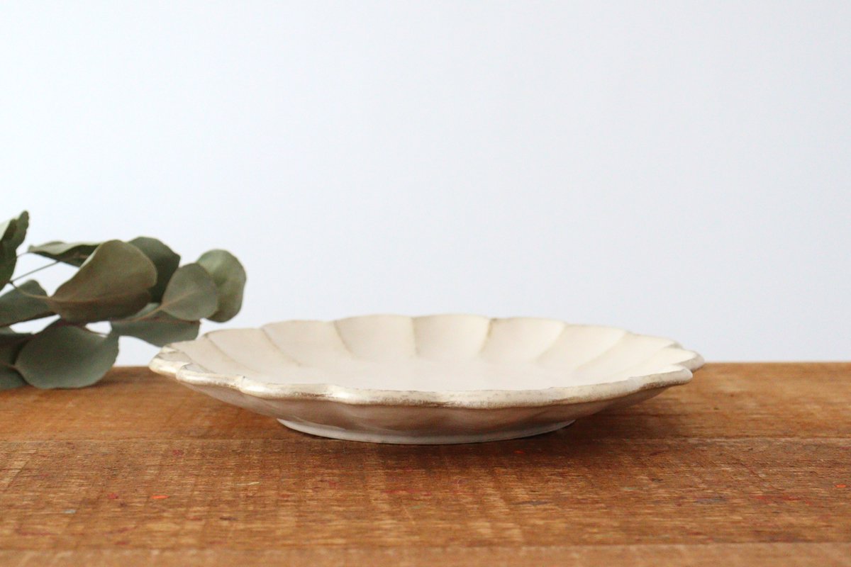 Chrysanthemum Shape Plate White 24cm/9.6in | Mino Ware