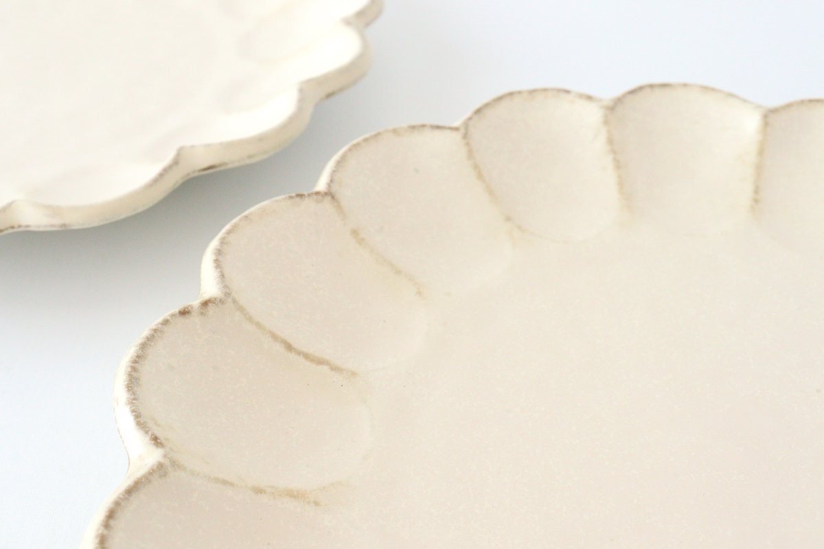 Chrysanthemum Shape Plate White 24cm/9.6in | Mino Ware