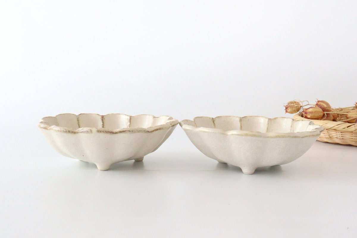 Chrysanthemum-shaped Bowl White 18cm/7.1in | Serving Bowl Mino Ware