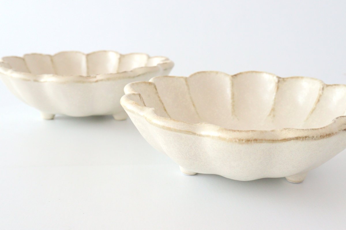 Chrysanthemum-shaped Bowl White 18cm/7.1in | Serving Bowl Mino Ware