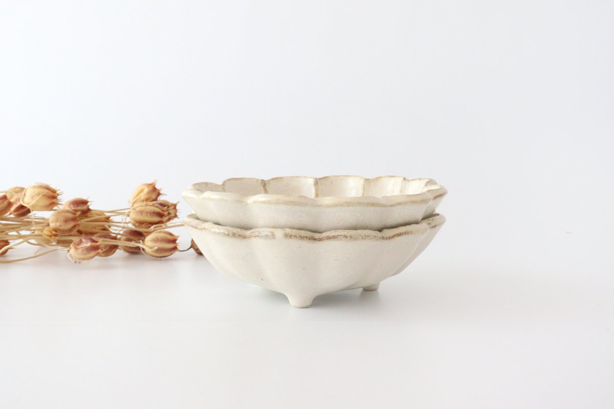 Chrysanthemum-shaped Bowl White 18cm/7.1in | Serving Bowl Mino Ware