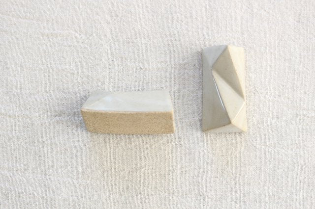 Chamfered Chopstick Rest White | Hashioki Mino Ware