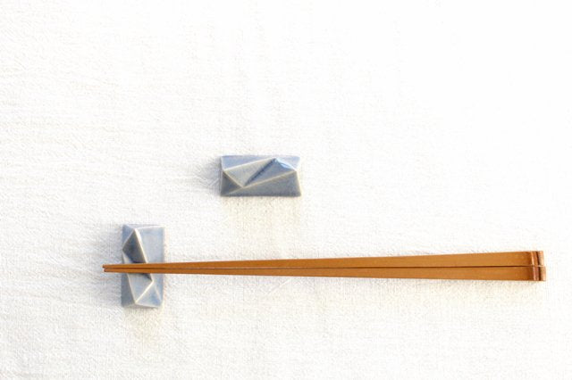 Chamfered Chopstick Rest Blue | Hashioki Mino Ware