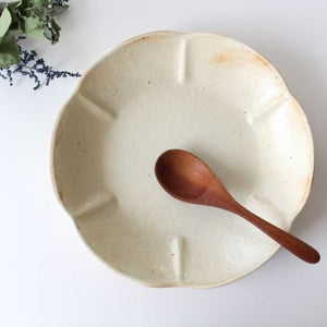 Furutani Seitosho Flower-shaped Shallow Bowl White Large | Serving Bowl-Detail7