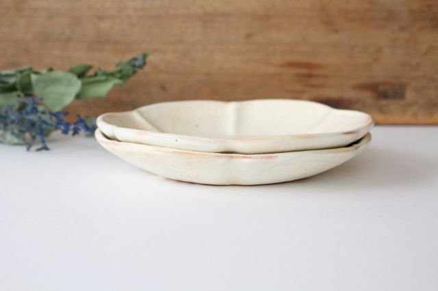 Furutani Seitosho Flower-shaped Plate White Small