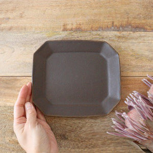 Furutani Seitosho Rust Glaze Octagonal Cake Plate  | Sushi Plate-Detail3