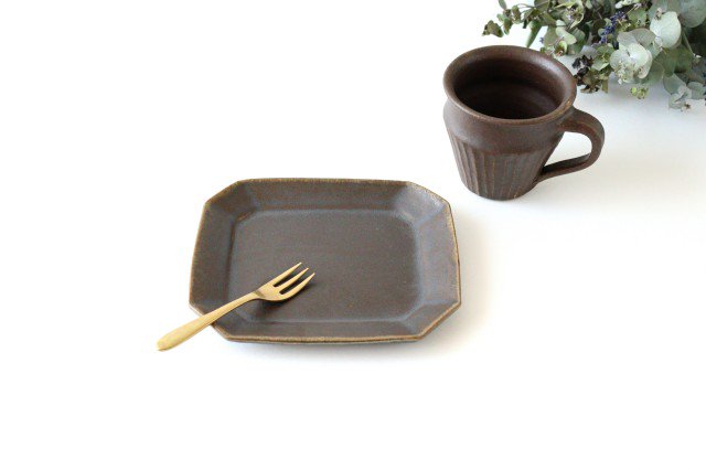 Furutani Seitosho Rust Glaze Octagonal Cake Plate  | Sushi Plate-Detail8