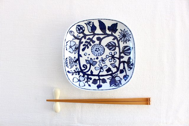 Square Plate Fower Parade Small | Sushi Plate Hasami Ware-Detail3