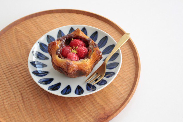 Round Plate Navy Leaves 15cm/5.9in | Hasami Ware