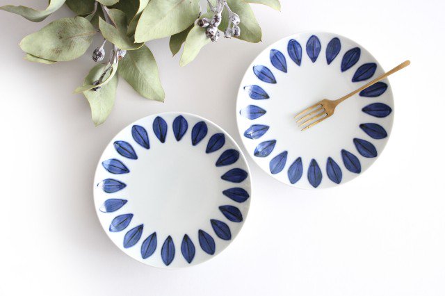 Round Plate Navy Leaves 15cm/5.9in | Hasami Ware