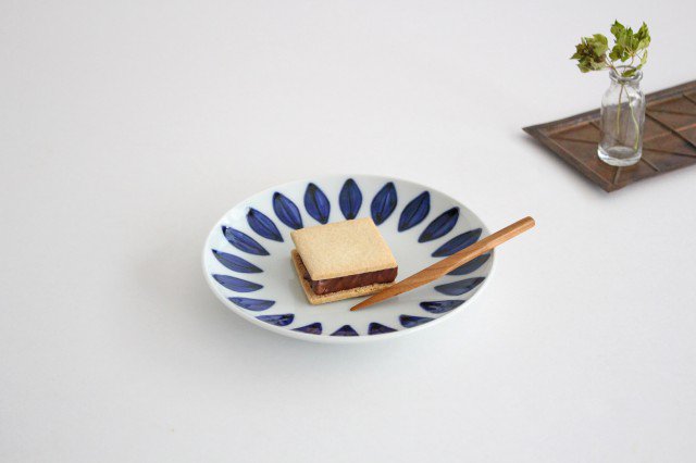 Round Plate Navy Leaves 15cm/5.9in | Hasami Ware