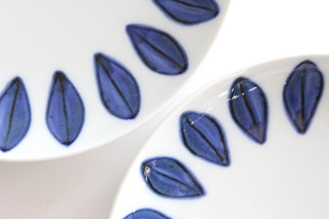 Round Plate Navy Leaves 15cm/5.9in | Hasami Ware
