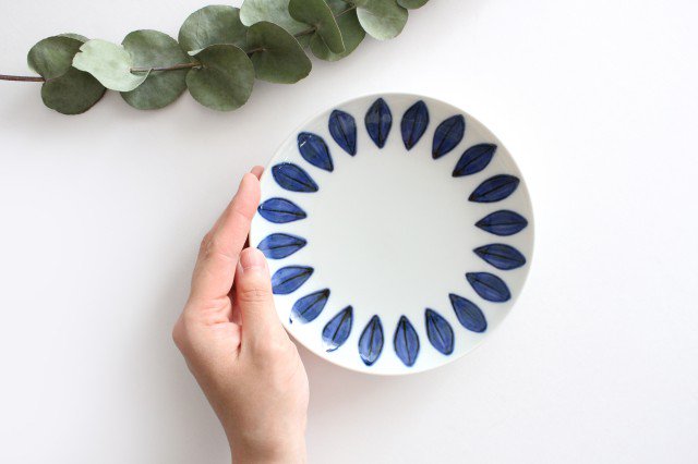 Round Plate Navy Leaves 15cm/5.9in | Hasami Ware