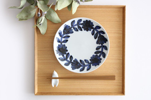 Round Plate Navy Daisy 18cm/7.1in | Hasami Ware