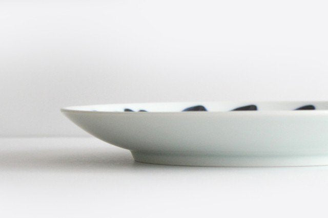Round Plate Navy Daisy 22cm/8.6in | Hasami Ware
