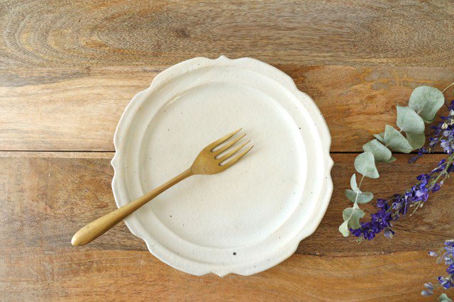 Furutani Seitosho Sculpture Plate White 21cm/8.3in