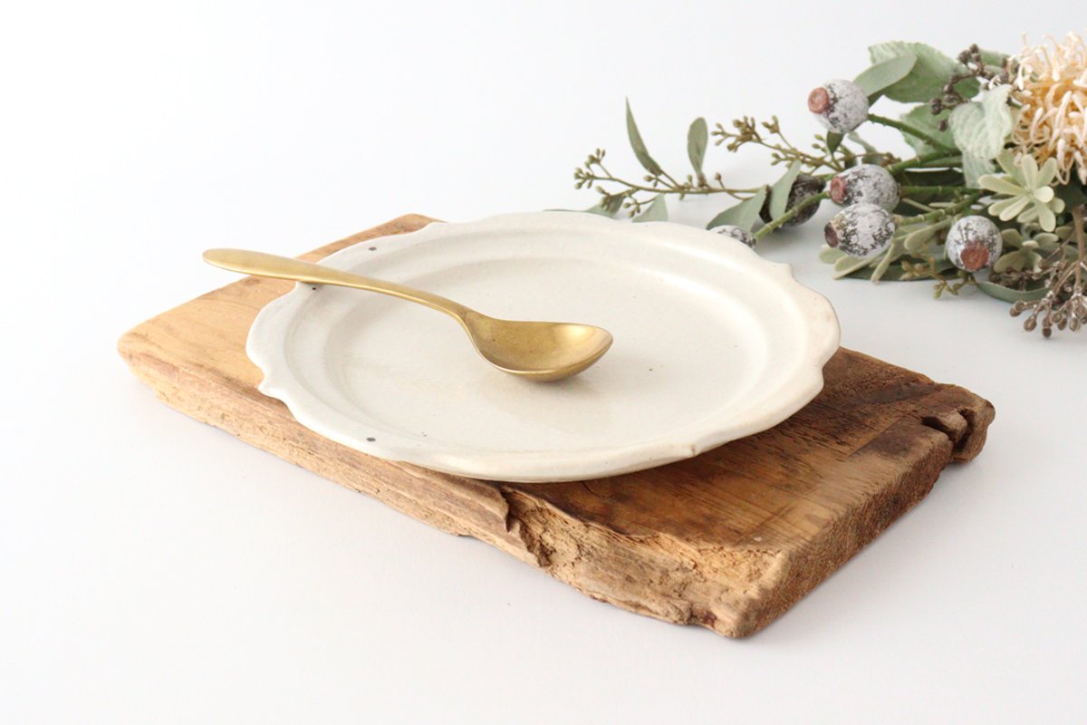 Furutani Seitosho Sculpture Plate White 21cm/8.3in