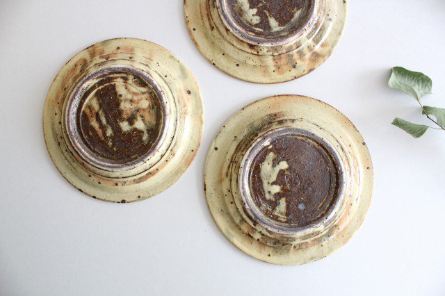 Furutani Seitosho Round Plate Ivory 16.5cm/6.5in-Detail3