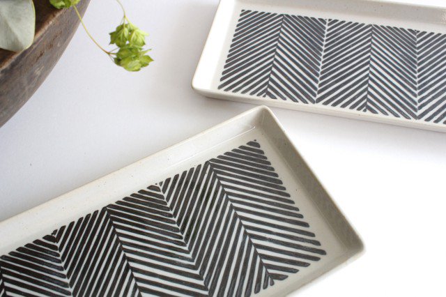 ORIME Rectangle Plate Herringbone Brown | Sushi Plate Hasami Ware-Detail2