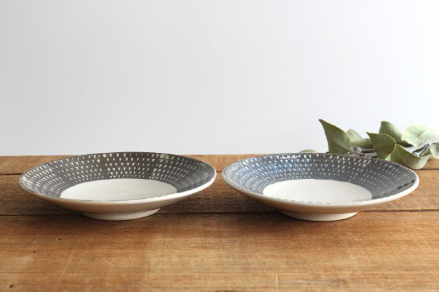 ORIME Round Plate Pique Brown 18cm/7.1in | Hasami Ware