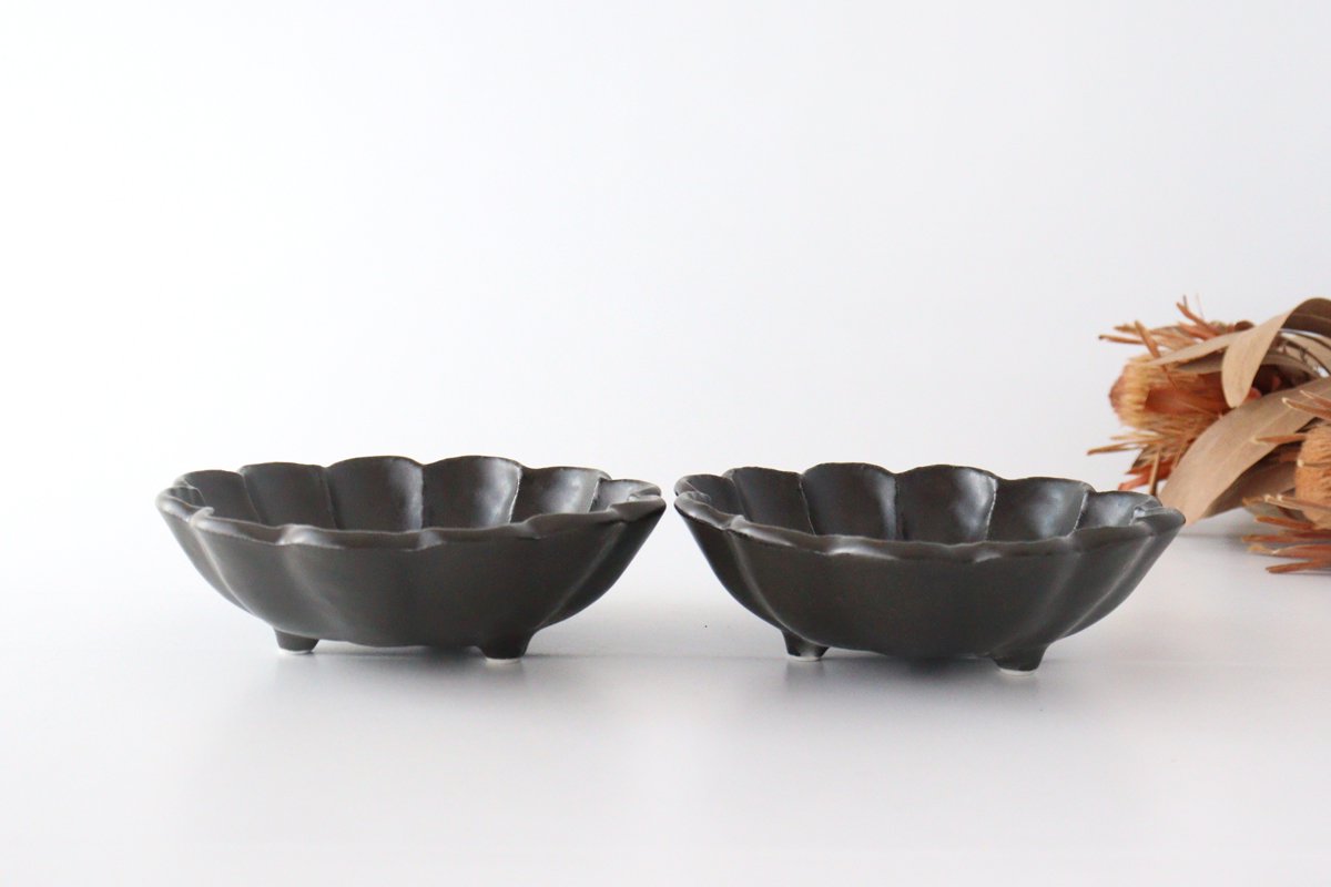 Chrysanthemum-shaped Bowl Black 18cm/7.1in | Serving Bowl Mino Ware