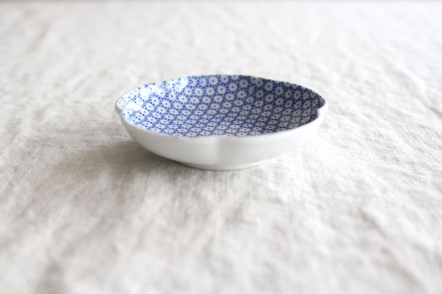 Azumaya Sauce Plate Plum Inban-Detail2