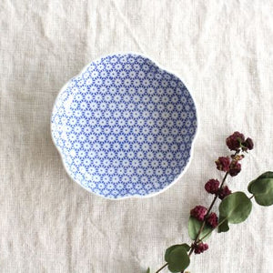 Azumaya Sauce Plate Plum Inban-Detail5