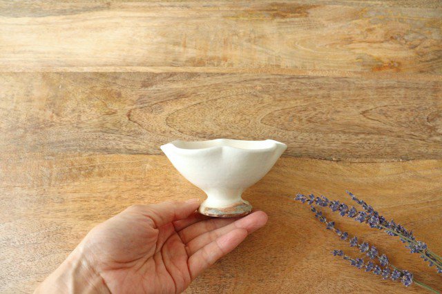 Furutani Seitosho Flower Petal Small Bowl White-Detail2