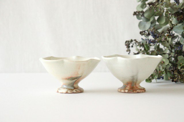 Furutani Seitosho Flower Petal Small Bowl White