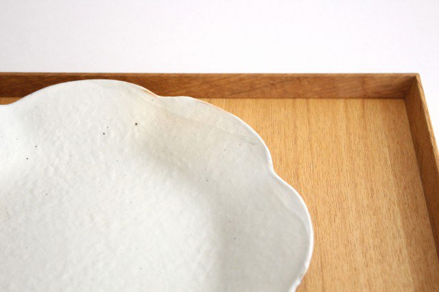 Furutani Seitosho Flowershaped Plate White Medium