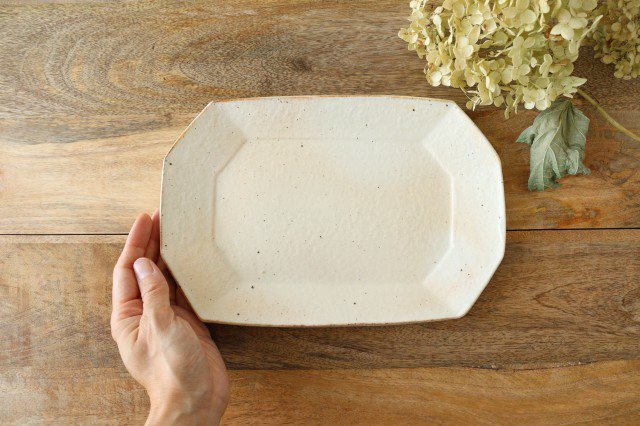 Furutani Seitosho Octagonal Rectangle Plate Small White | Sushi Plate-Detail3