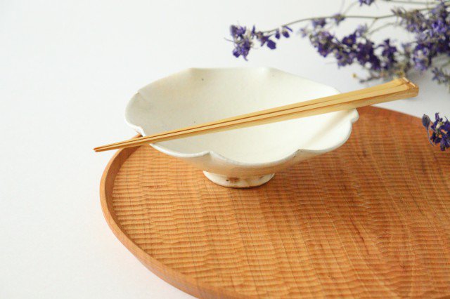 Furutani Seitosho Flower-shaped Small Bowl White | Kobachi