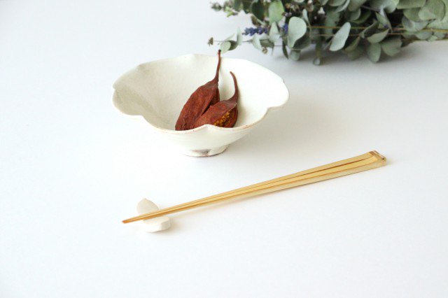 Furutani Seitosho Flower-shaped Small Bowl White | Kobachi