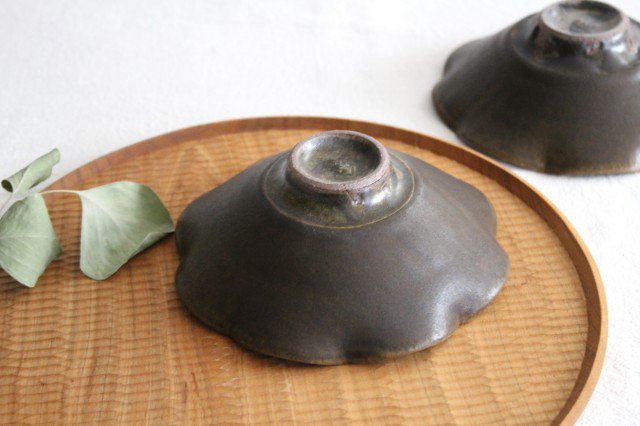 Furutani Seitosho Flower-shaped Small Bowl Brown | Kobachi-Detail2