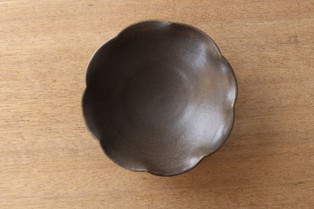 Furutani Seitosho Flower-shaped Small Bowl Brown | Kobachi