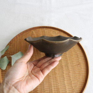 Furutani Seitosho Flower-shaped Small Bowl Brown | Kobachi-Detail5