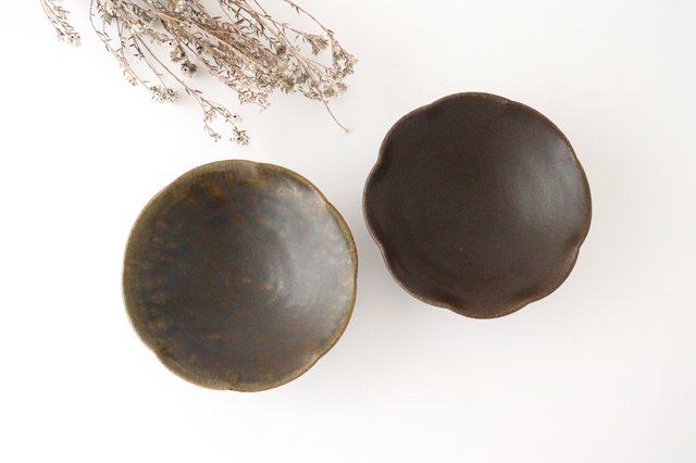 Furutani Seitosho Flower-shaped Small Bowl Brown | Kobachi