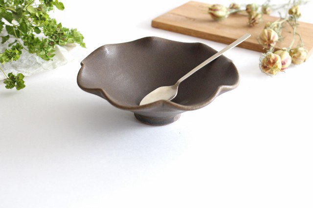 Furutani Seitosho Flower-shaped Small Bowl Brown | Kobachi-Detail7