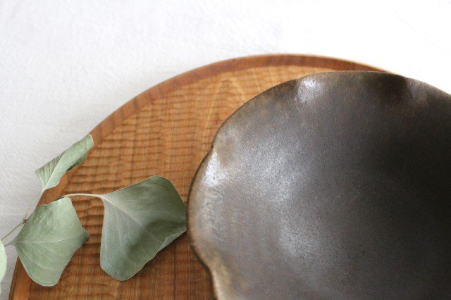Furutani Seitosho Flower-shaped Small Bowl Brown | Kobachi