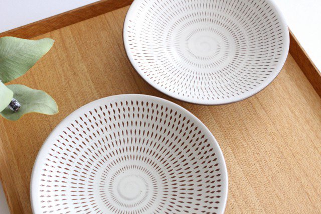 Round Plate Tobikanna White 15cm/5.9in | Koishiwara Ware