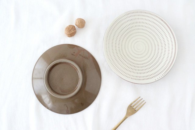 Round Plate Tobikanna 21cm/8.3in | Koishiwara Ware