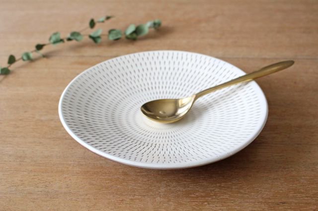 Round Plate Tobikanna 21cm/8.3in | Koishiwara Ware
