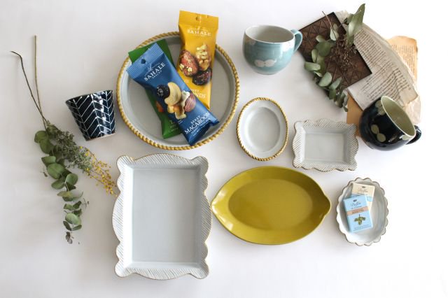 sen Frame Frill Small Plate Small | Hasami Ware