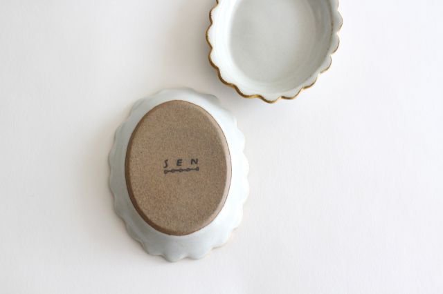 sen Frame Frill Small Plate Small | Hasami Ware