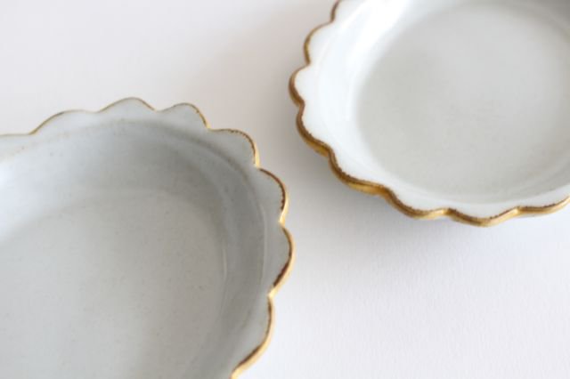 sen Frame Frill Small Plate Small | Hasami Ware