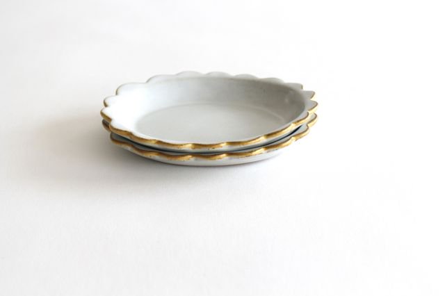 sen Frame Frill Small Plate Small | Hasami Ware