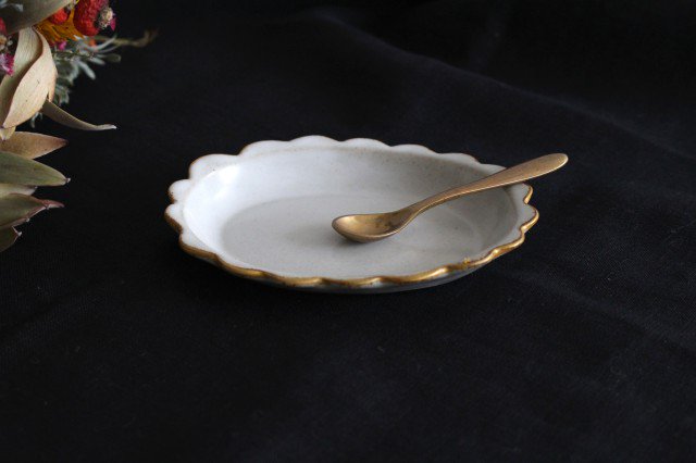 sen Frame Frill Small Plate Small | Hasami Ware