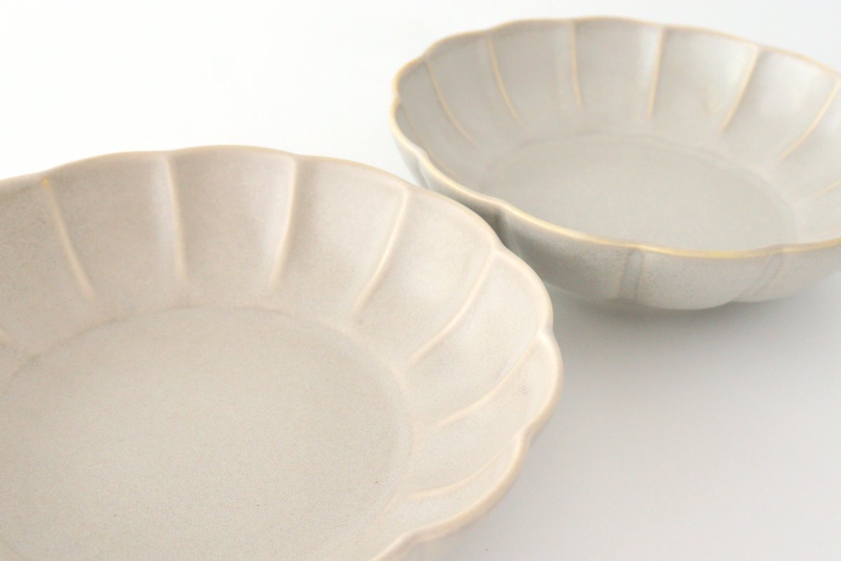 Koyo Kiln Chrysanthemum-shaped Small Bowl White | Kobachi Arita Ware