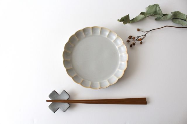 Koyo Kiln Chrysanthemum-shaped Plate Sherbet Gray 15cm/5.9in | Arita Ware
